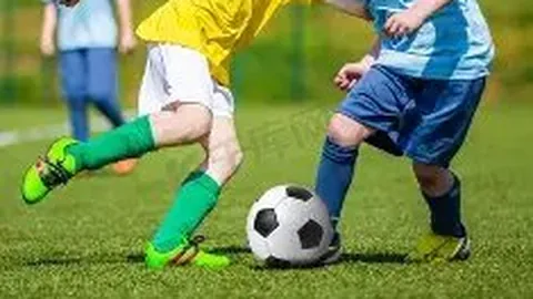 尼克斯绝地反击，哈特41分助力逆转马刺，文班42分难阻败局